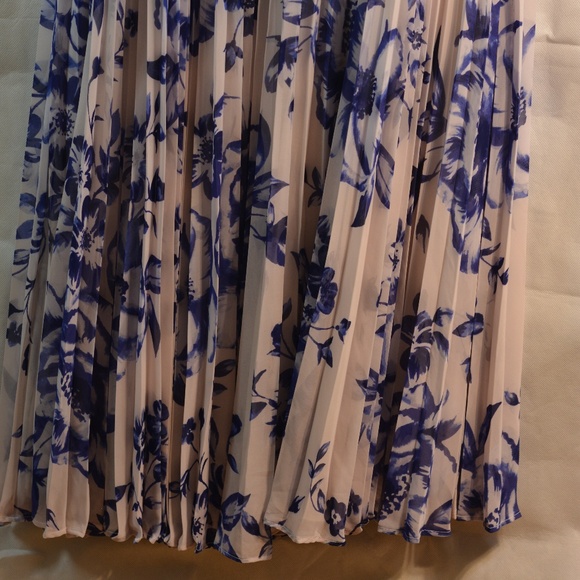 Nordstrom Long Floral Chiffon like flowing Roman Style dress. NWT SZ 14 - Picture 11 of 14